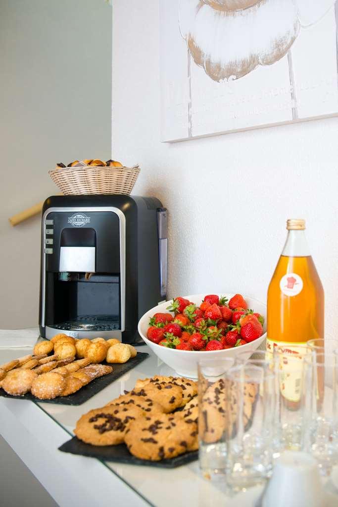 Hotel Brit Le Kerann Nantes St Herblain - Zac De La Lorie 3*